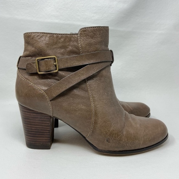 Cole Haan D41599 Grand OS Brown Leather Zip Ankle Boots Womens Size 9.5B. - Picture 3 of 13